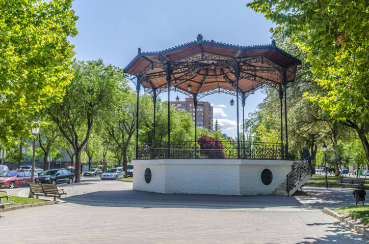 Albacete 67 - parque Lineal - templete.jpg